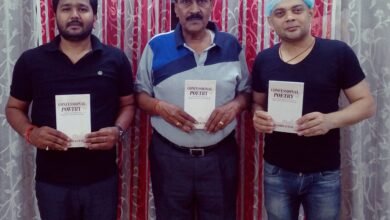 Photo of विनोबा भावे विश्विद्यालय के प्रतिकुलपति ने रणधीर की पुस्तक का किया विमोचन !