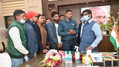 Photo of अंबा प्रसाद ने हजारीबाग होमगार्ड अभ्यर्थियों के संग मुख्यमंत्री हेमंत सोरेन से की मुलाकात