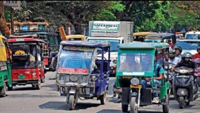 Photo of ऑटो और ई रिक्शा चालकों की अनिश्चितकालीन हड़ताल कल से।