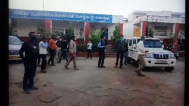 Photo of झोथरी क्षेत्र के अति संवेदनशील मतदान केंद्रों का चुनाव पर्यवेक्षक ने लिया जायजा ।