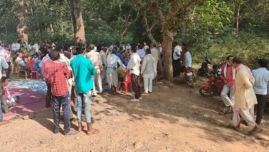 Photo of कोरोना  काल मे बड़ी लापरवाही, बिंजकोट एक्को पार्क मे विधायक का दिपावली मिलन