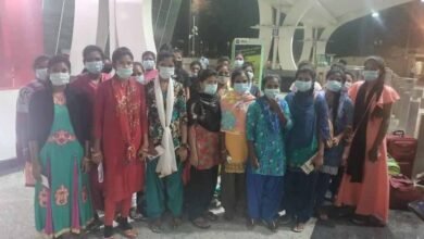 Photo of कोयंबटूर में फंसी झारखंड की 24 और बेटियों को  एयरलिफ्ट कर  लाया गया रांची