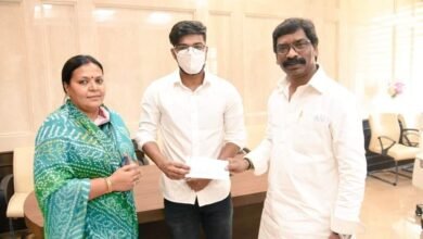 Photo of पत्रकार को मुख्यमंत्री राहत कोष से 2 लाख की सहायता !