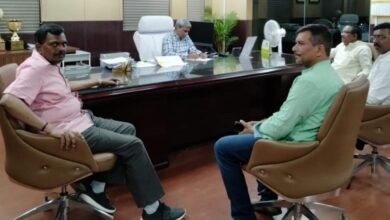 Photo of सीएमडी से मिलकर 2 लाख तक टेंडर को ऑफलाइन करने हेतू मांगपत्र सौंपा