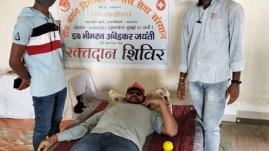 Photo of रक्तदान शिविर का शुभारंभ हज़ारीबाग की प्रतिभा रेस्टलर सुश्री श्रद्धा शर्मा ने किया ।