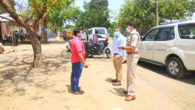 Photo of जिले में लॉकडाउन का अनुपालन जिलेवासियों के द्वारा सख्ती से किए जाए :- उपायुक्त गोड्डा