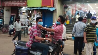 Photo of कोरापुट में मास्क चैकिंग जोरो पर ,काट रहे चालान एवं मारपीट !