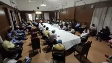 Photo of शहर में आर्थिक गतिविधियों को प्रारंभ करने के लिये कुछ दिनों की सख्ती जरूरी– कलेक्टर 
