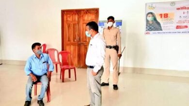 Photo of जिले में 18 से 44 आयु वर्ग के लोगों के लिए वैक्सीनेशन प्रक्रिया पुनः आरंभ:-उपायुक्त गोड्डा