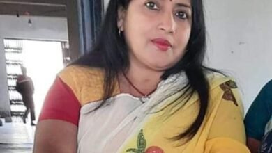 Photo of मारपीट से तंग हो घर से निकली विवाहिता कोलकाता से बरामद,कहा पति और नंदोई करते थे मारपीट