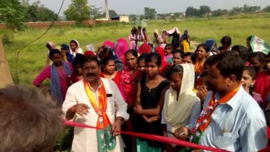 Photo of कुंटू बाबू ने सुनी जनता की मदद,रामगढ़ विधानसभा में लगवाए दो ट्रांसफार्मर