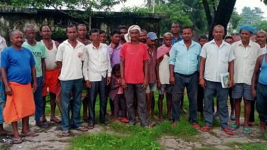 Photo of जल- जंगल – जमीन की सुरक्षा के लिए कल 4 अगस्त को हेसला ग्रामीणों की रैली भ्रमण होगा। इसकी अंतिम तैयारी को लेकर ग्रामीणों की बैठक संपन्न हुई।