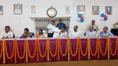 Photo of केंद्रीय मंत्री अर्जुन मुंडा का पतरातू में हुआ आगमन,पतरातू रेलवे फाटक में ओवरब्रिज की मांग