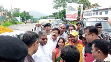 Photo of बाबूलाल मरांडी का पतरातू में किया गया भव्य स्वागत फोटो : पतरातू में बाबूलाल मरांडी का स्वागत करते भाजपा कार्यकर्ता।