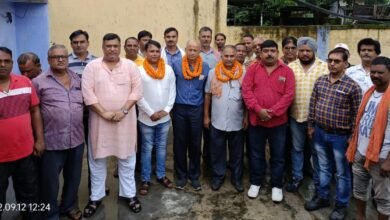 Photo of सीनियर ओवरमैन चंद्रशेखर सिंह, यूडीसी बिनोद कुमार यादव और इलेक्ट्रीशियन बच्चा सिंह हुए शामिल