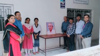 Photo of राधा गोविन्द विश्वविद्यालय में बुधवार को भाषा वैज्ञानिक डॉ. ए. के. झा की स्मृति दिवस का आयोजन