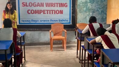 Photo of पीवीयूएन, पतरातू ने कराया उत्क्रमित मध्य विद्यालय, बलकुदरा में स्लोगन लेखन प्रतियोगिता