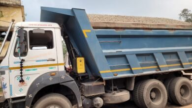 Photo of अवैध खनन के विरुद्ध जिला प्रशासन द्वारा की गई कार्रवाई,3 पत्थर लदे खनिज हाईवा को जप्त