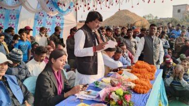 Photo of केरेडारी प्रखंड के पांडु में पूर्व मंत्री योगेंद्र साव एवं पूर्व विधायक निर्मला देवी का हुआ नागरिक अभिनंदन कार्यक्रम, सैकड़ों लोगों ने थामा कांग्रेस का दामन