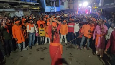Photo of हजारीबाग की विश्व प्रसिद्ध रामनवमी जुलूस में शामिल हुईं बड़कागांव विधायक अंबा प्रसाद
