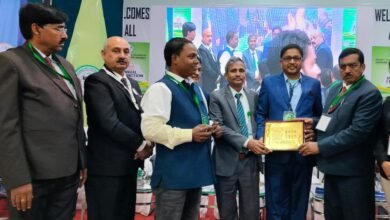 Photo of दिनेश्वर वर्मा कॉलेज ऑफ हायर एंड वोकेशनल एजुकेशन रेंबा के डायरेक्टर रांची में हुए सम्मानित ।